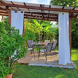 Peruc With Big Terrace And Beautiful Garden Apartment